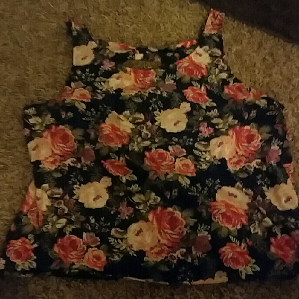 Floral crop top